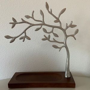 Jewelry tree organizer